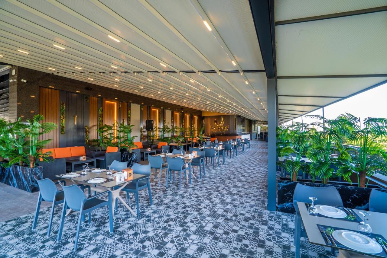New Karaman Hotel Exterior photo